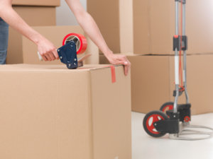 Packers and Movers | Algonquin, IL | Advantage Moving